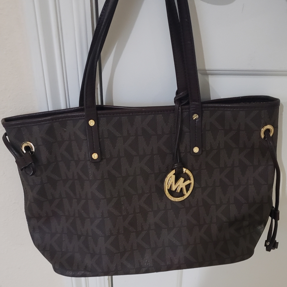 Michael Kors purse